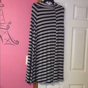 Junior’s Maxi Skirt